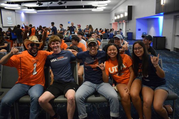 Students sitting in the HSU Ballroom